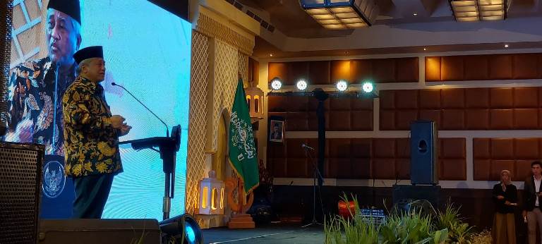 Kerjasama dengan Kementrian ATR/BPN, BWI Serahkan Ribuan Sertipikat Tanah Wakaf di Banyuwangi  - Kementrian ATR BPN dan BPN Serahkan Ribuan Sertipikat Tanah Wakaf di Banyuwangi - Kerjasama dengan Kementrian ATR/BPN, BWI Serahkan Ribuan Sertipikat Tanah Wakaf di Banyuwangi